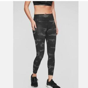 Athleta Camo Contender 7/8 Tight Leggings Black Gray Camo Women's Medium Zipper